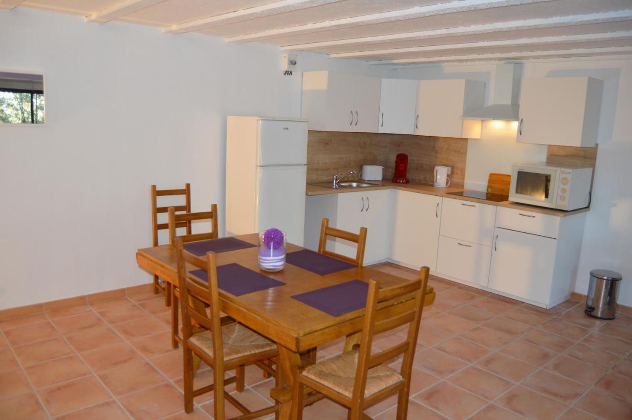 Villa Asunda B&B Spa & Sauna, Chambres D'Hotes Сен-Максимен-ла-Сент-Бом Екстериор снимка